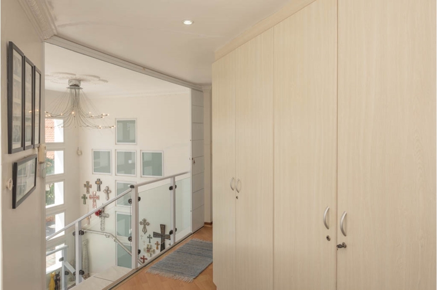 6 Bedroom Property for Sale in Humerail Eastern Cape